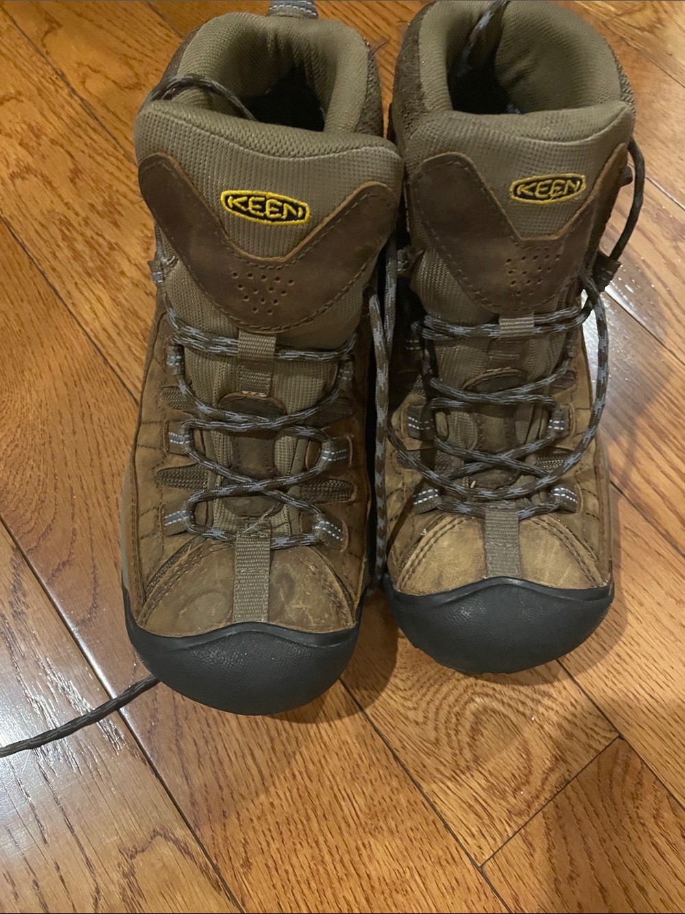 Keen Women’s Brown and Black Waterproof Hiking Boots Very Good